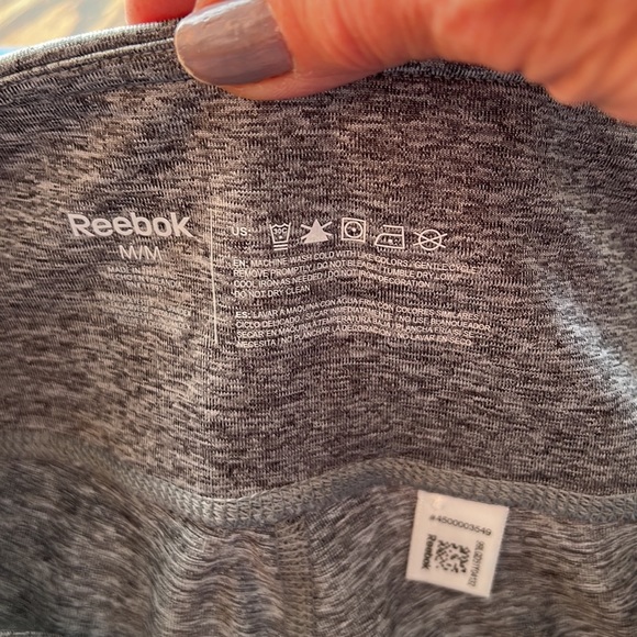 NWOT Rebook leggings, M - Picture 4 of 11